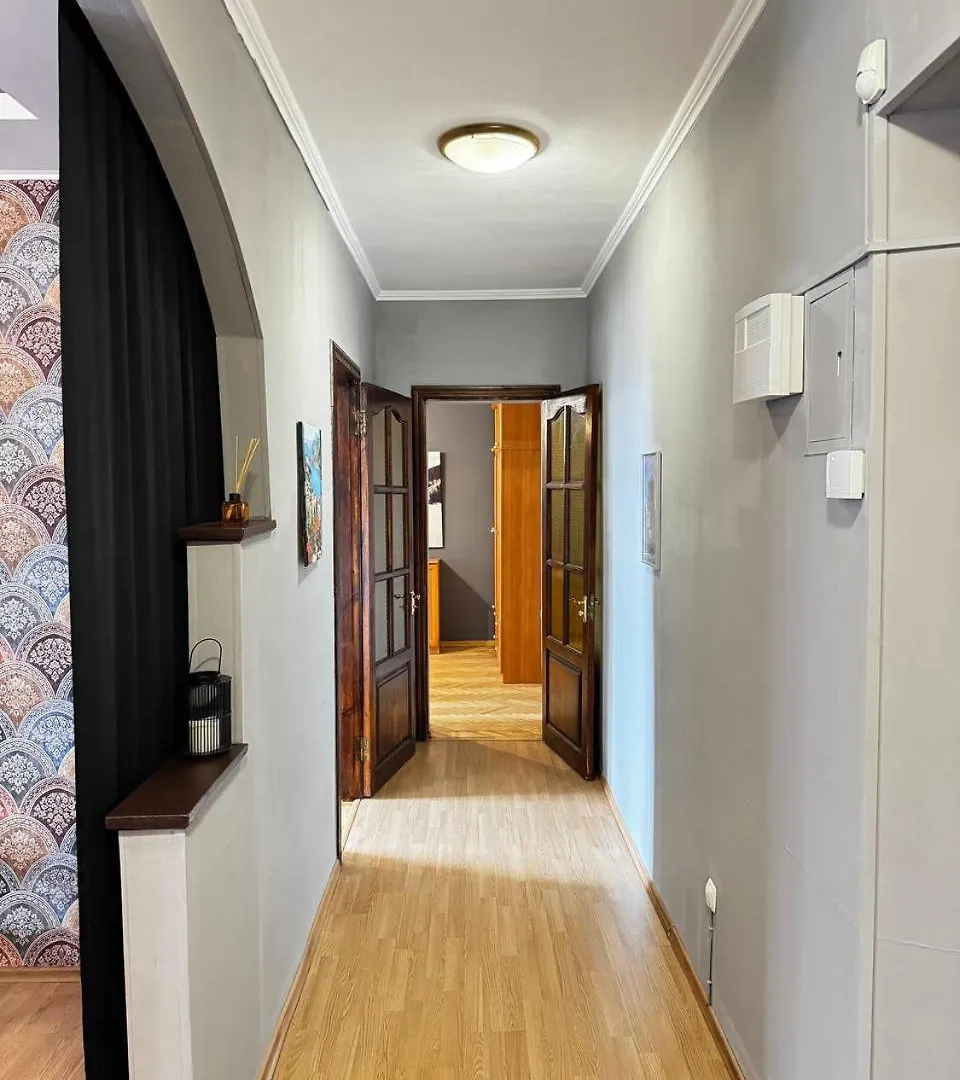 Сучасні 3-Кімнатні Апартаменти, Метро Палац Спорту Kyiv Apartment